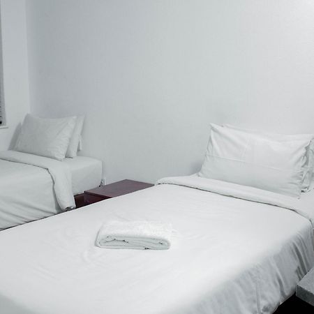 Vetho 2 Apartments Or Tambo Airport Kempton Park Exteriör bild