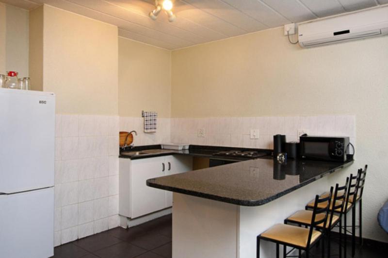 Vetho 2 Apartments Or Tambo Airport Kempton Park Exteriör bild