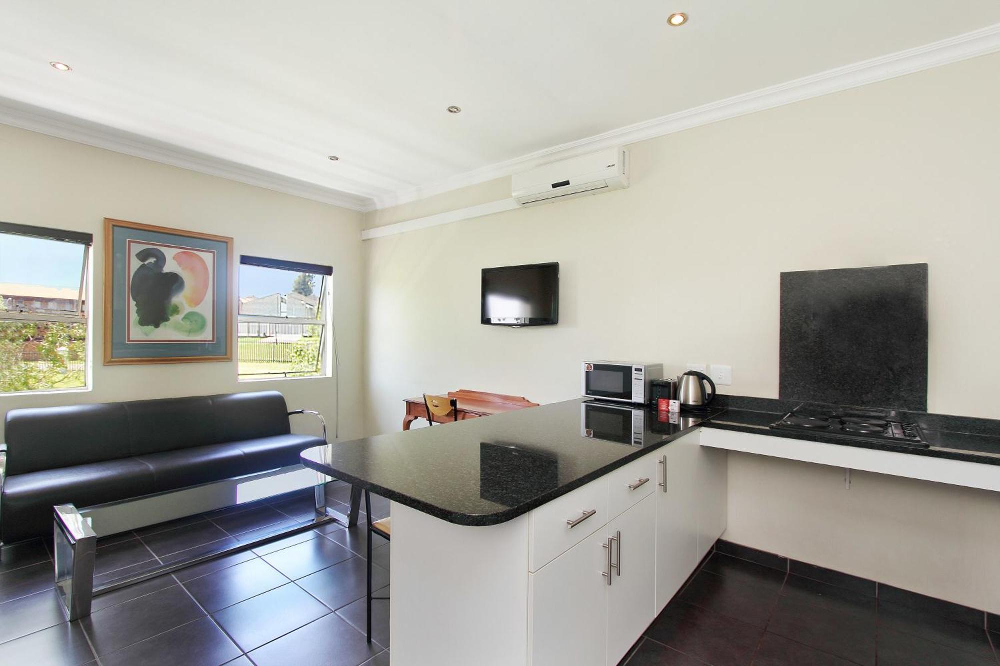 Vetho 2 Apartments Or Tambo Airport Kempton Park Rum bild