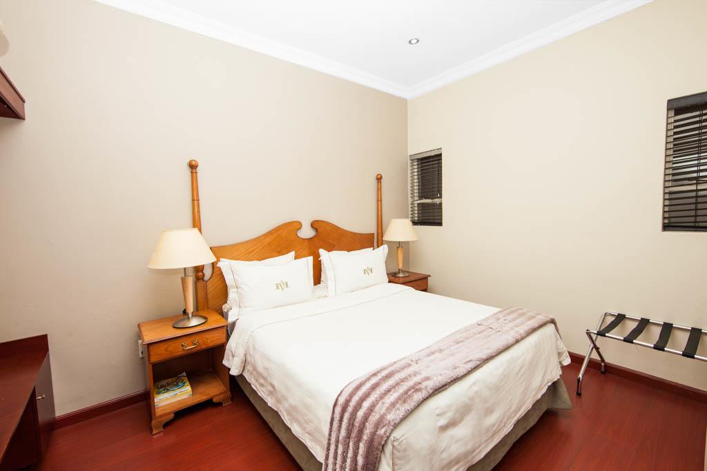 Vetho 2 Apartments Or Tambo Airport Kempton Park Exteriör bild